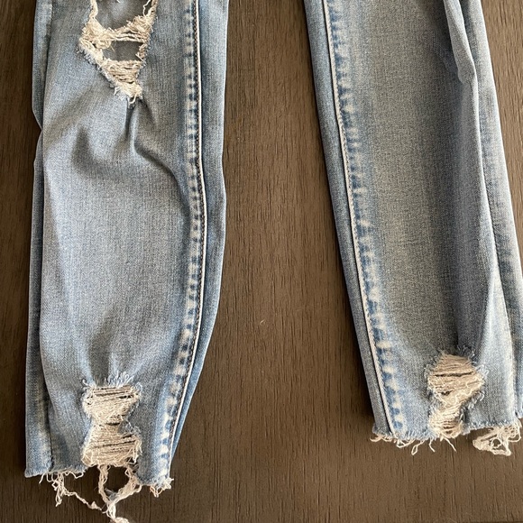 Factory distressed skinny jeans - Picture 4 of 7